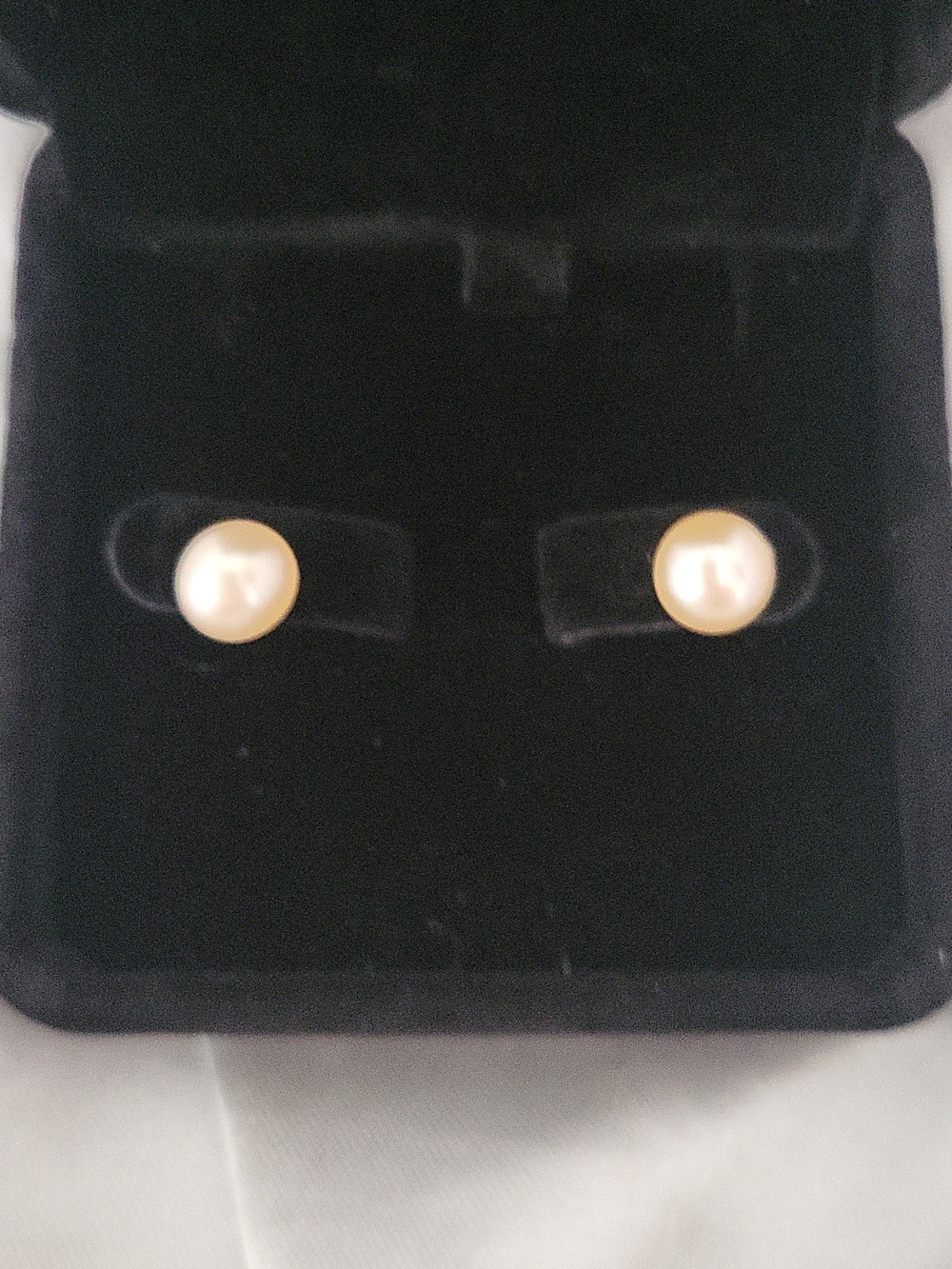 LOW START New Genuine Pearl Earrings - Picture 2 of 3